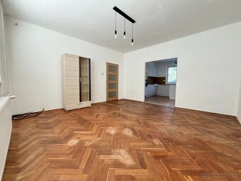 220 000 eur za rodinný dom v Malackách - 5