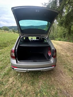 Škoda Octavia Scout 4x4 - 5