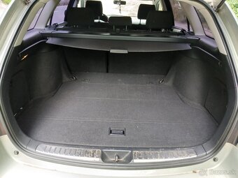 Predám Toyotu Avensis Combi - - 5