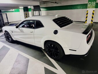 Dodge Challenger - 5