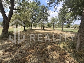 Znížená cena – Na predaj slnečný pozemok v obci Brzotín - 5