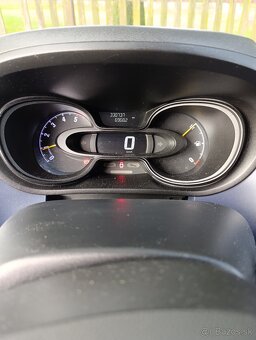 Opel Vivaro - 5