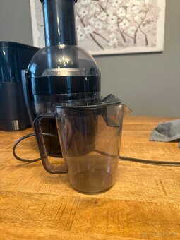 Philips Juicer - 5