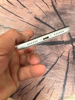 iPhone 11 White 64 batérie 100% top stav - 5