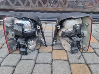 zadné svetlo vw touran - 5