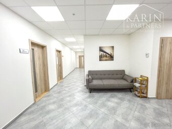 Krásna väčšia kancelária v centre 36 m2, Holíč - Nám. Mieru - 5