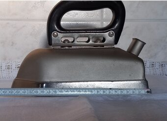Stará masívna žehlička - 5