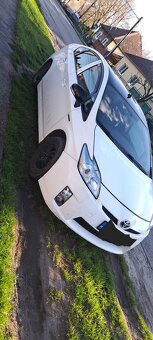 Predám toyotu prius hybrid 1.8 73kw - 5