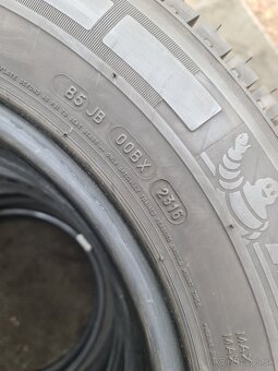 205/75 R16c michelin - 5