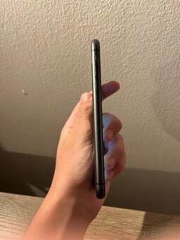 iPhone 11 64 GB – Čierny – Výborný stav - 5
