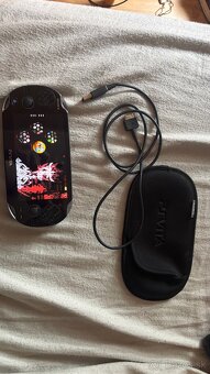 PLAYSTATION VITA - 5