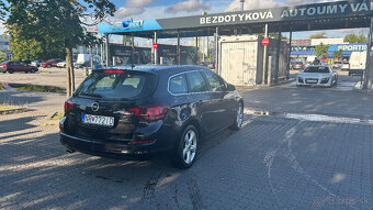 Opel Astra ST 2.0 CDTI ECOTEC Cosmo - 5