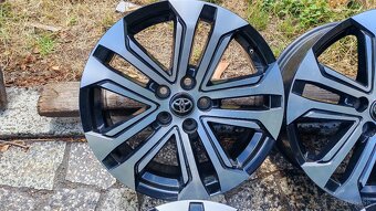 5x114,3 R18 --- TOYOTA RAV4 - 5