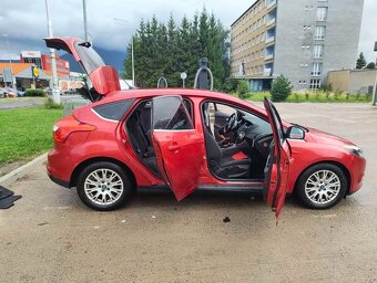 Ford Focus 1.6 ecoboost benzin 2011 - 5