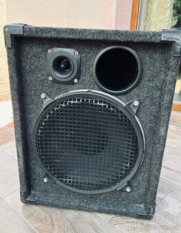 REZERVOVANÉ Q Sound zosilovač + 2 reproduktory - 5