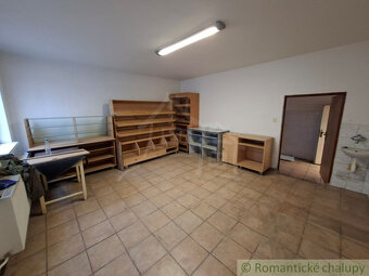 Budova na podnikanie alebo trvalé bývanie v obci Krušovce - 5