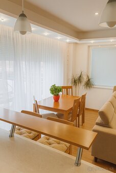 Tichý moderný 3-izbový byt s veľkou terasou - 5