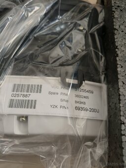 NOVE Volvo V70 XC70 R-Design budiky - 5