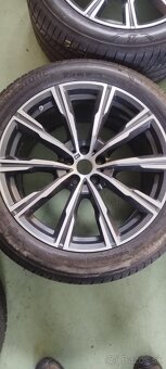Bmw X5,X6 ,G05, G06 originalne disky s zimnymi pneu R20 - 5