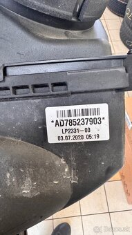 OEM sanie BMW M8 - 5