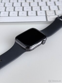 Apple Watch SE 1 GPS Space Gray 44mm - 5