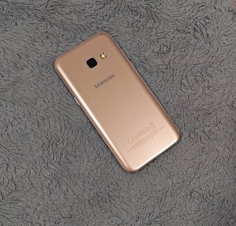 Samsung Galaxy A3 (7) - 5