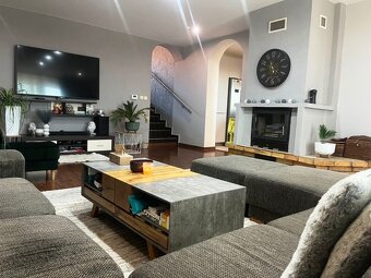 VIDINÁ - RD - 240 m2 - TERASA, BAZÉN, GARÁŽ - 5