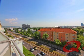 NOVÝ BYT S BALKÓNOM VO VÝBORNEJ LOKALITE - 5