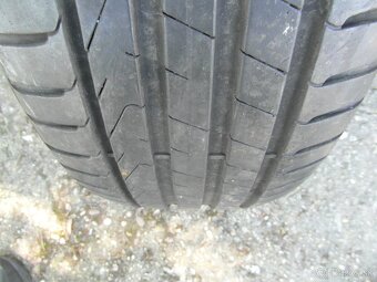 225/45 R18 - 5