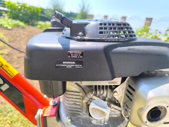Rotavátor VARI DSK 317 s motorom Honda GSV 190 - 5