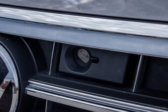 Volkswagen Touareg 3.0 V6 ELEGANCE / ZÁRUKA / AJ NA SPLÁTKY - 5