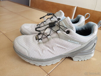 Damske outdoorove Gore-Texove botasky Lowa. - 5