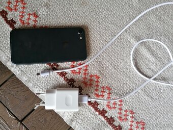 Na predaj iphone 8, 64 GB. - 5