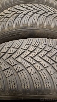Predám 4ks jazdené zimné 205/60r16-92H Hankook - 5