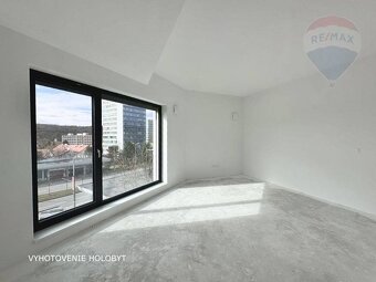 SKOLAUDOVANÉ 3 izbový apartmán A8 s dvomi kúpeľňami a balkó - 5