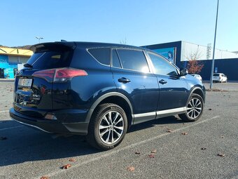 Toyota RAV4 - 5