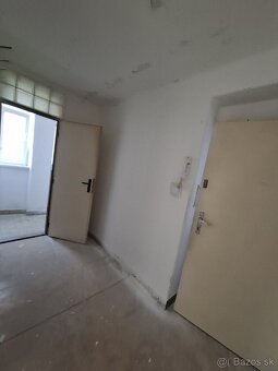 🏠 Na predaj: 1,5-izbový byt v centre mesta Snina - 5
