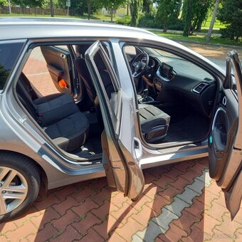 Kia ceed SW 1,5 T-Gdi 118kw, záruka, tažné, po servisu, DPH - 5
