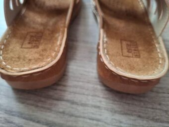 Dvakrát obuté dámske šľapky Easy Street 40, Deichmann - 5