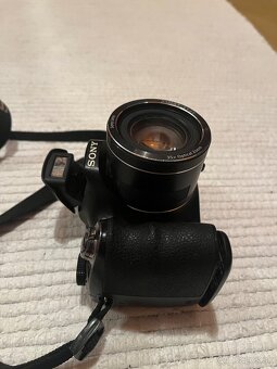 Sony CyberShot DSC-H300 - 5