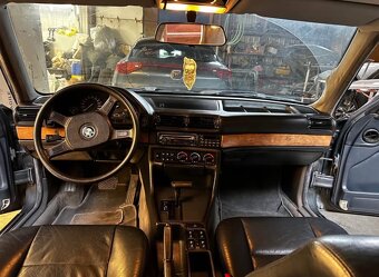 BMW E32 730i 1987 - 5
