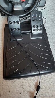 Volant Logitech Driving Force GT - 5