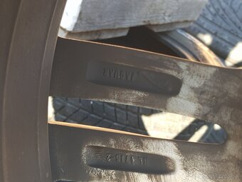 na predaj 17 palcové kolesá 5x108, obuté zimné 235/55 R 17 - 5