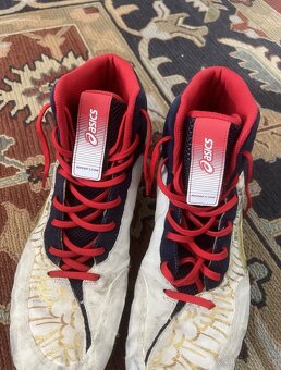 Asics agressor 4 white/rich gold 11,5 size - 5