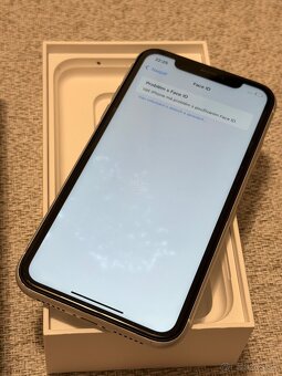 Apple Iphone XR 64Gb - Batéria 95%, biely - 5