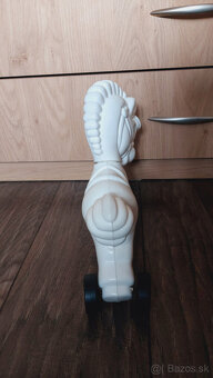 RETRO hračka - kôň na kolieskach - 5