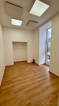 Obchodné priestory na prenájom, centrum mesta Poprad - 5