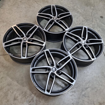 Disky AEZ 5x112 R19 8J ET38 - 5