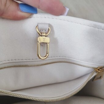 Louis Vuitton By The Pool collection Beige Gradient - 5