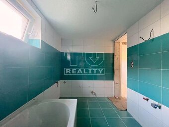 ROZOSTAVANÝ 2-PODLAŽNÝ DOM PRED DOKONČENÍM
RUŽOMBEROK-... - 5